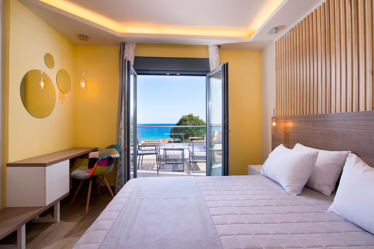 Semiramis Luxury Suites Chrisi Ammoudia Exteriör bild