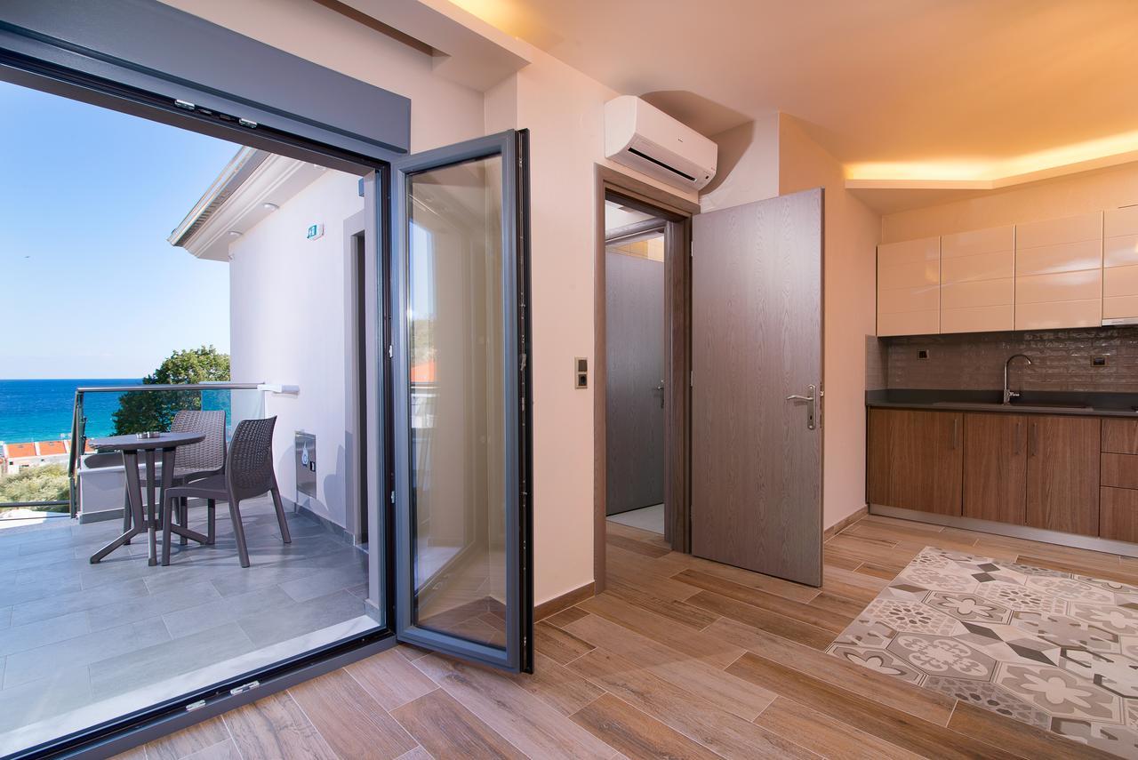 Semiramis Luxury Suites Chrisi Ammoudia Exteriör bild