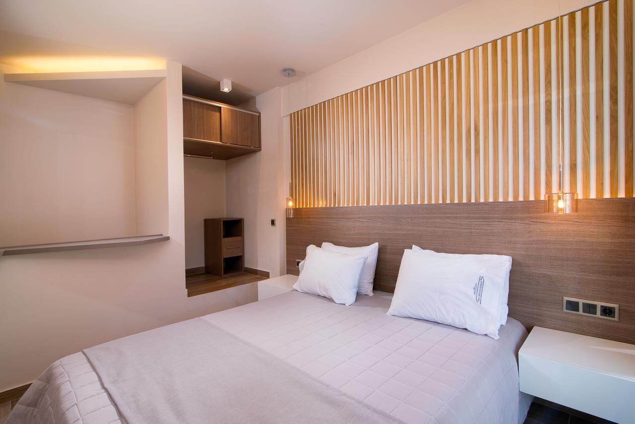 Semiramis Luxury Suites Chrisi Ammoudia Exteriör bild