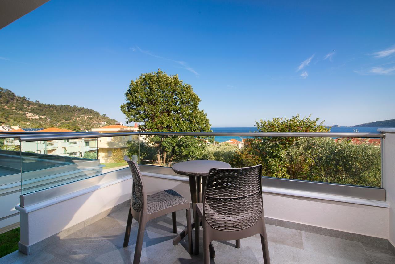Semiramis Luxury Suites Chrisi Ammoudia Exteriör bild