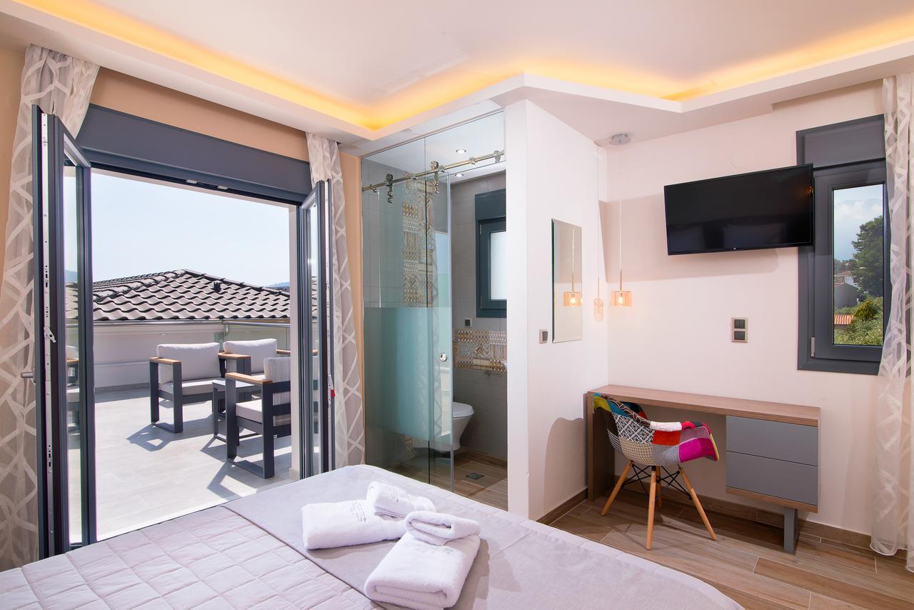 Semiramis Luxury Suites Chrisi Ammoudia Exteriör bild