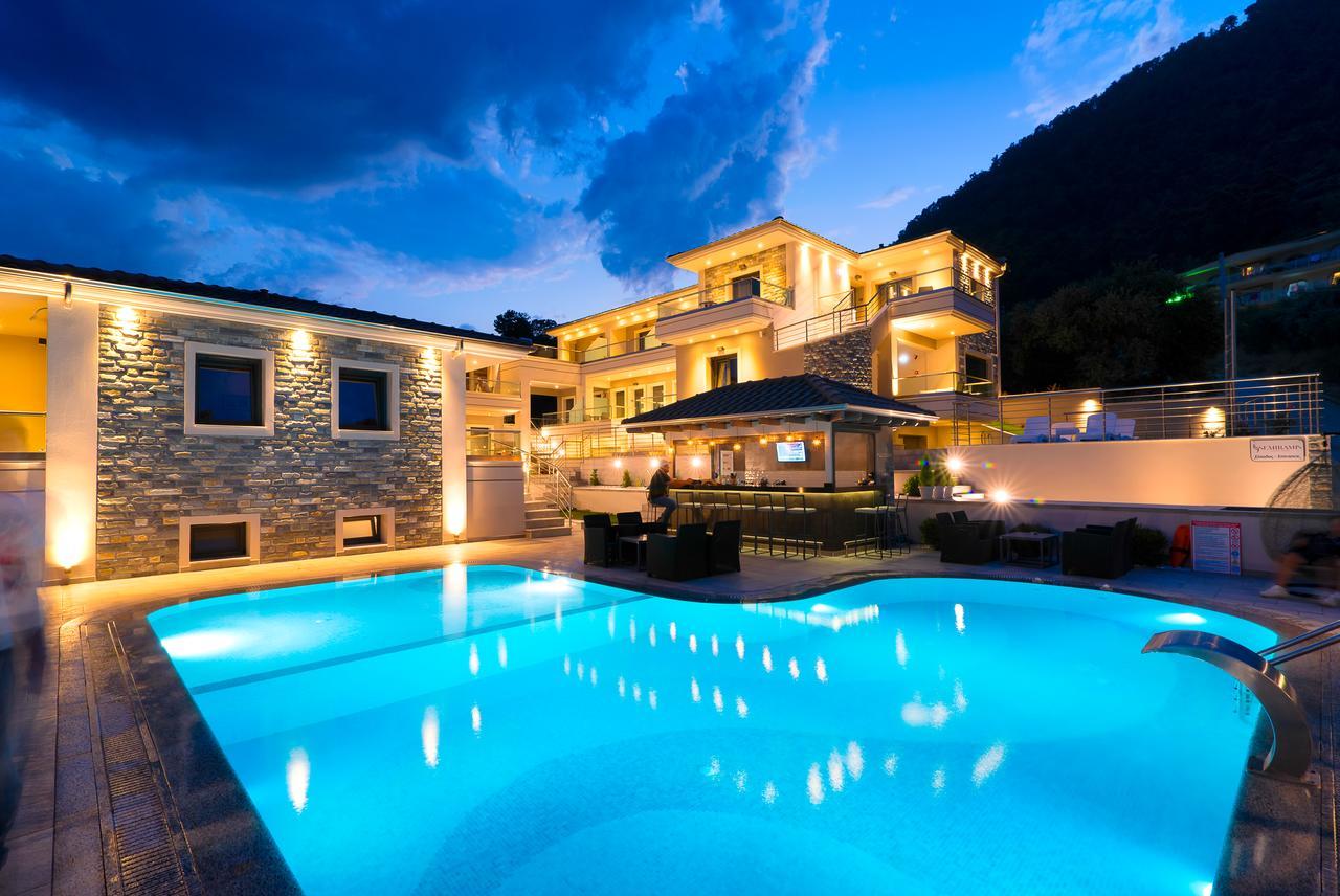 Semiramis Luxury Suites Chrisi Ammoudia Exteriör bild