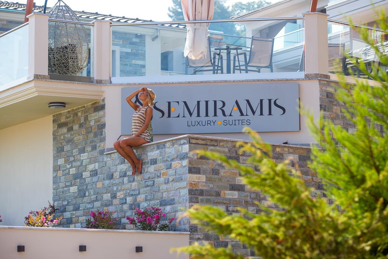Semiramis Luxury Suites Chrisi Ammoudia Exteriör bild
